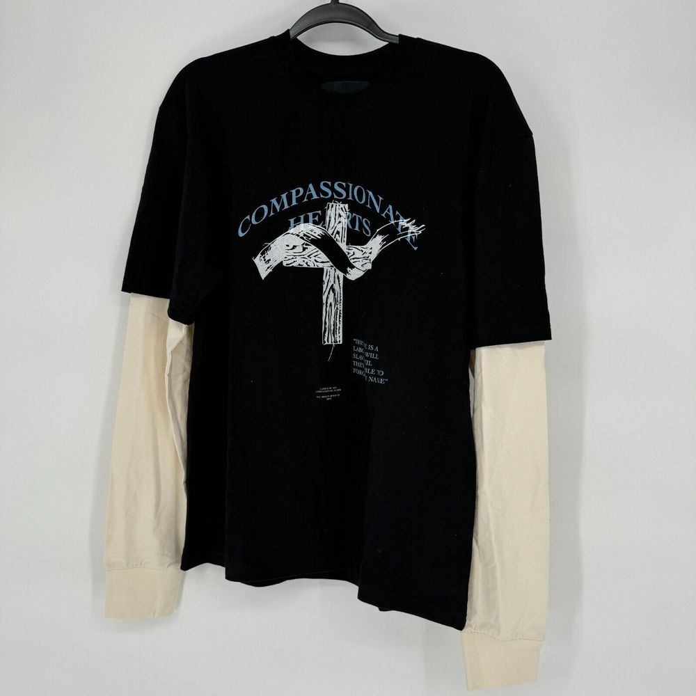Labour of Love Jesus T Shirt Crosses Men's Size Small Y2K Long Sleeve Streetwear